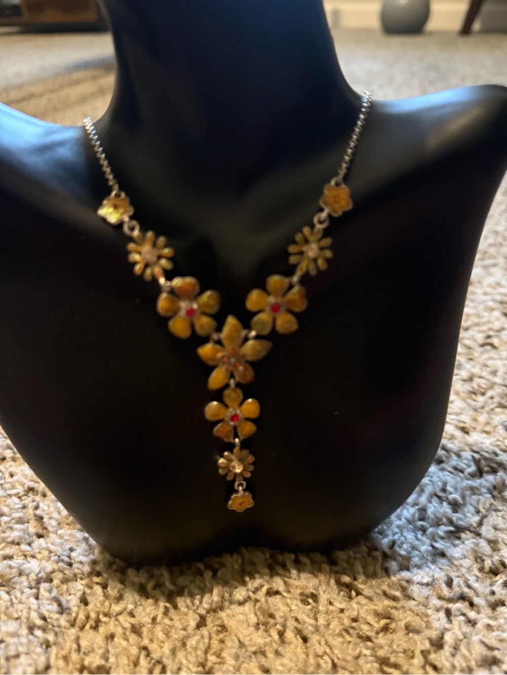 Floral Yellow Flower Pendant Necklace - Women Jewelry 5 - Picture 4 of 4